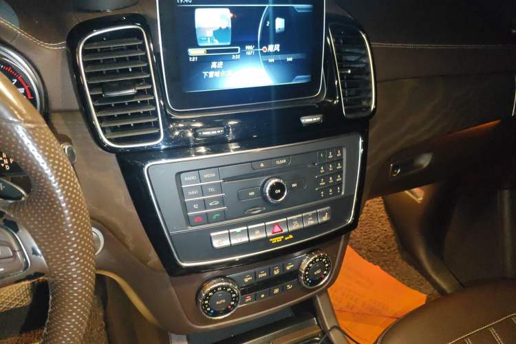 Used Mercedes-Benz GLE 2018 GLE 320 4MATIC Dynamic Edition Collector's Edition
