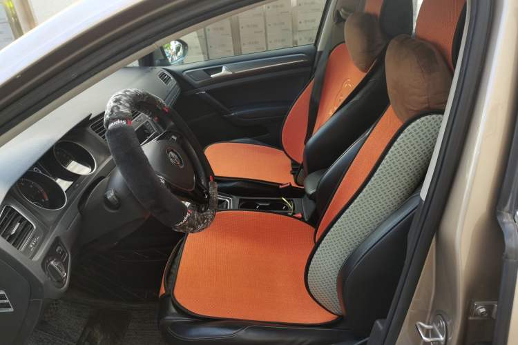 Used Volkswagen Golf 2016 230TSI Automatic Luxury Version Left Front Seat