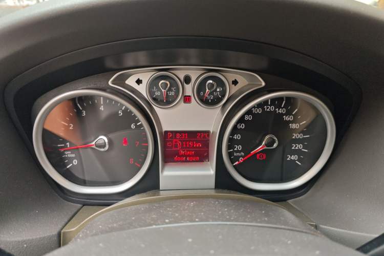 Used Ford Focus 2011 Sedan 1.8L Automatic Fashion Edition Instrument Cluster
