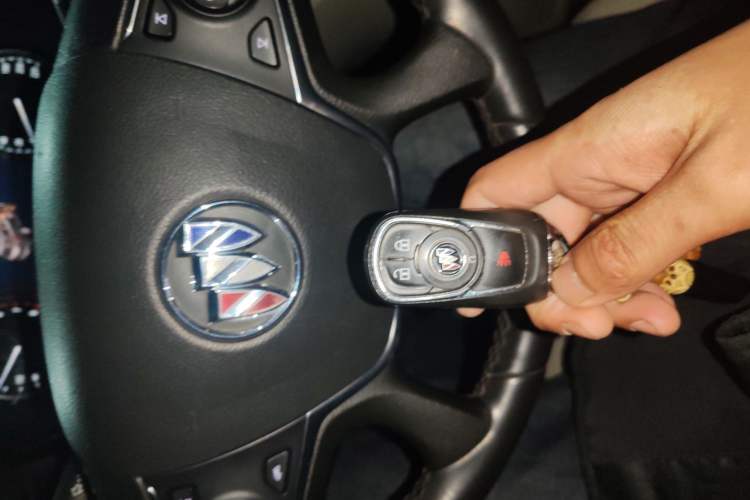 Used Buick GL8 2022 Land Cruiser Executive Class 652T Comfort Model