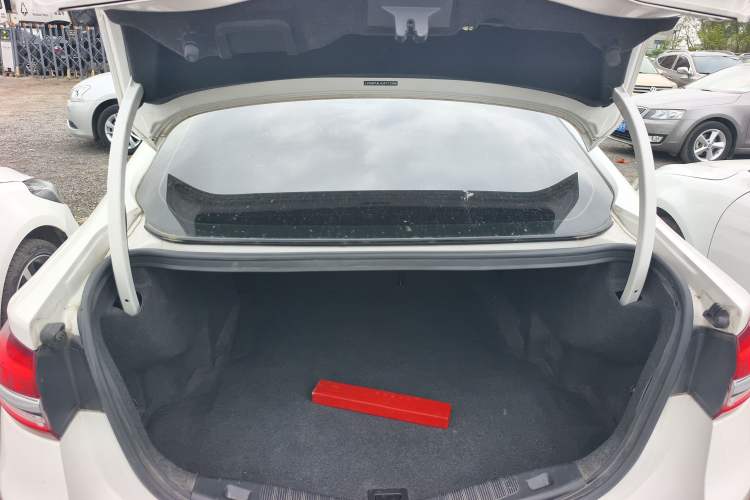 Used Ford Mondeo 2018 EcoBoost 180 Fashion Edition Trunk