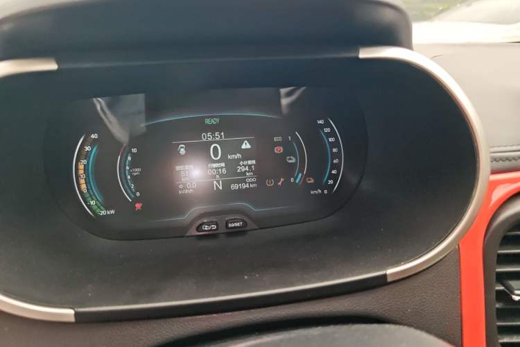 Used Chery QQ Little Ant 2019 4-Seater Smart Edition 35 kWh Instrument Cluster