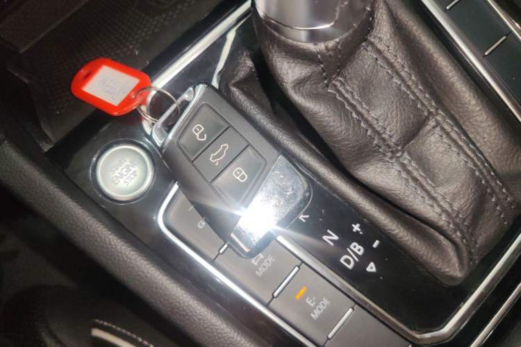 Used Volkswagen Magotan GTE Plug-in Hybrid 2022 GTE Luxury Model Interior 1