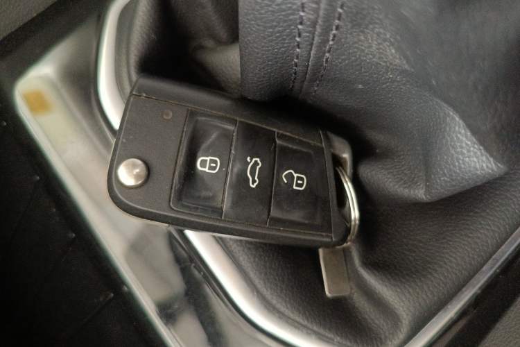 Used Jetta VS5 2019 280TSI Manual Enjoyment Model
