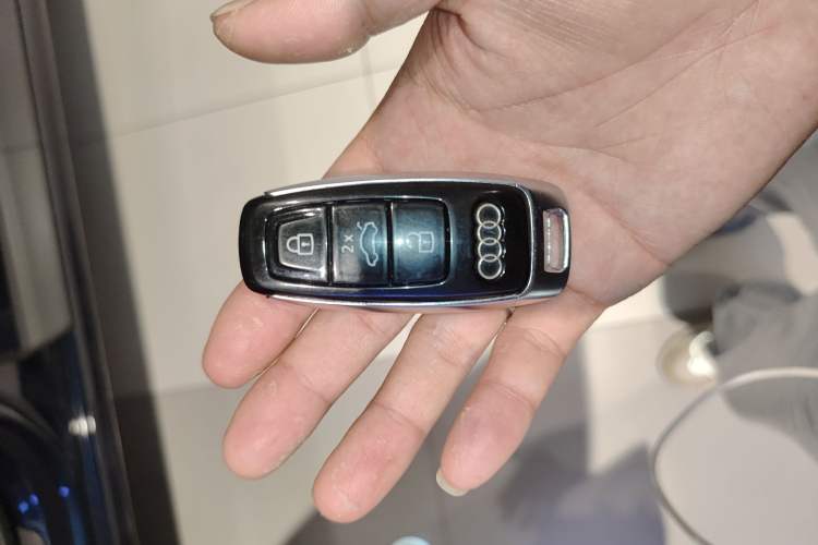 Used Audi A7L 2024 45TFSI S-line Dream-Building Edition Flow Crystal Package