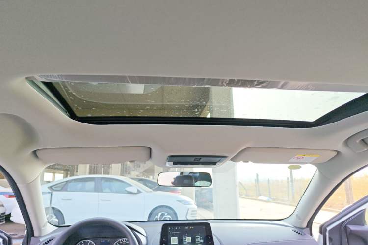 Used Nissan Sylphy 2026 Model 1.6L CVT Genuine Edition
