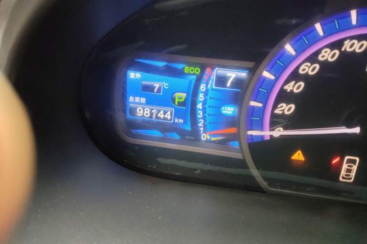 Used BYD S6 2014 2.4L Automatic Prestige 5-Seater