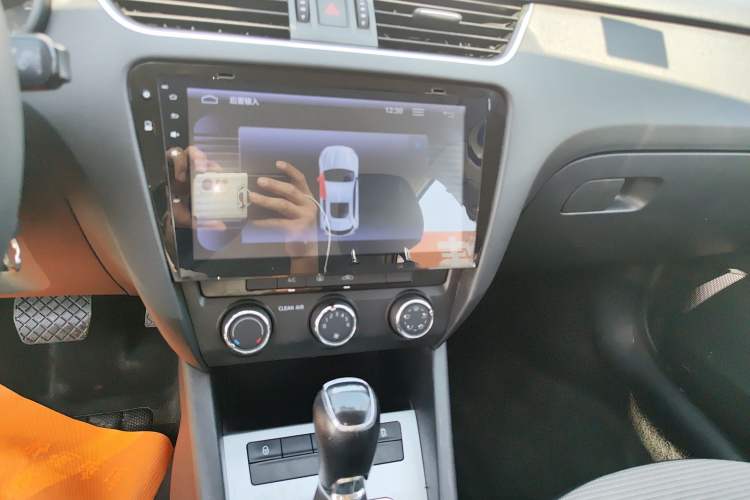 Used Skoda Octavia 2017 1.6L Automatic Chuanxing Edition
