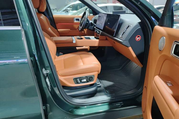 Used Li Auto L8 2023 Max model Right Front Seat