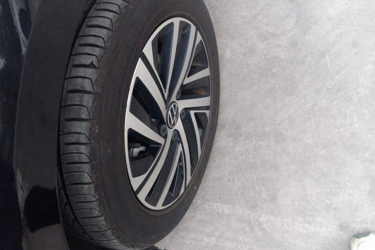 Used Volkswagen Lavida 2022 280TSI DSG Comfort Edition Left Front Wheel Hub