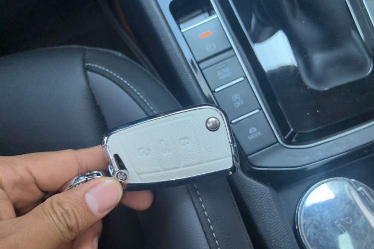 Used Volkswagen Sagitar 2021 280TSI DSG Comfort Connect Edition Interior 1