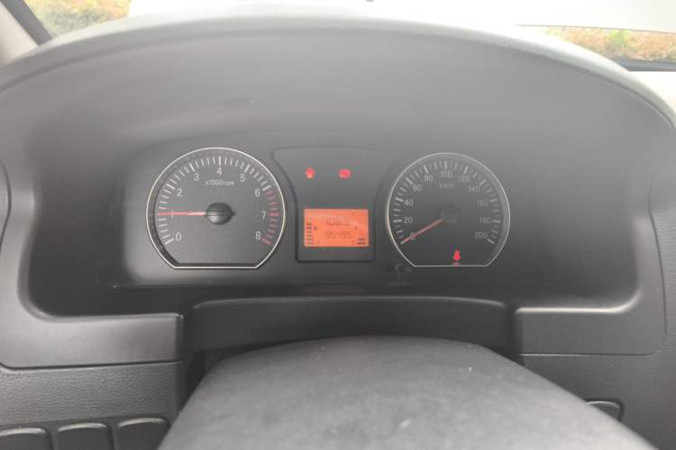 Used FORTHING Lingzhi 2014 V3 1.5L 7-Seater Standard Model II Instrument Cluster