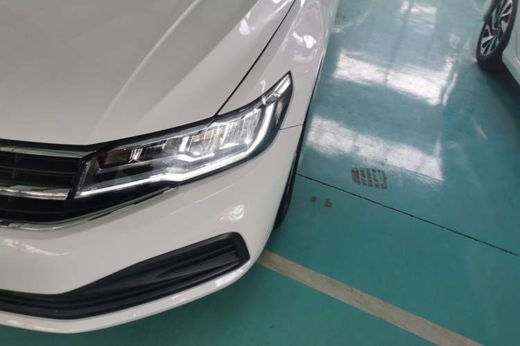 Used Volkswagen Bora 2021 1.5L Automatic Fashionable Smart Connectivity Version Left Front Headlight