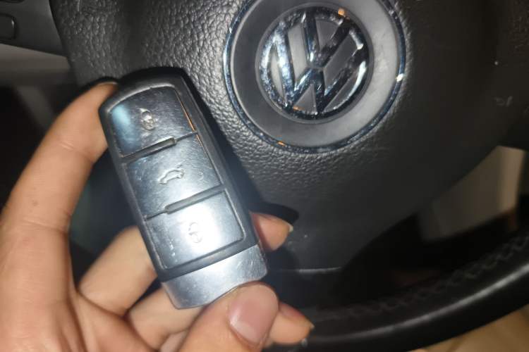 Used Volkswagen Magotan 2013 1.8TSI Luxury Model Vehicle Key