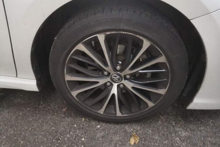 Used Toyota Camry 2019 2.5S FENGSHANG Version China VI Standard Exterior 7