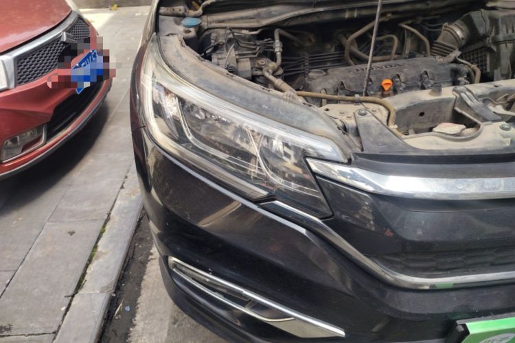 Used Honda CR-V 2015 2.0L two-wheel drive urban version
