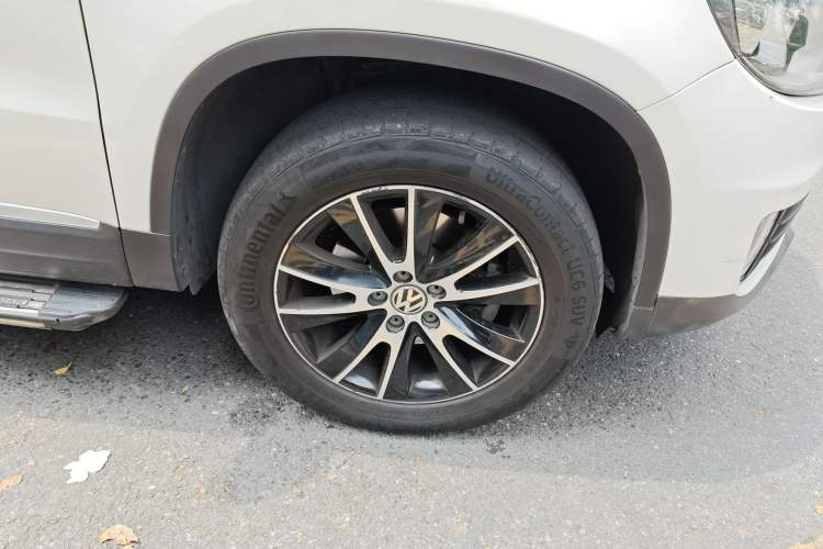 Used Volkswagen Tiguan 2015 1.8TSI Automatic Two-Wheel Drive Luxury Model Right Front Wheel Hub