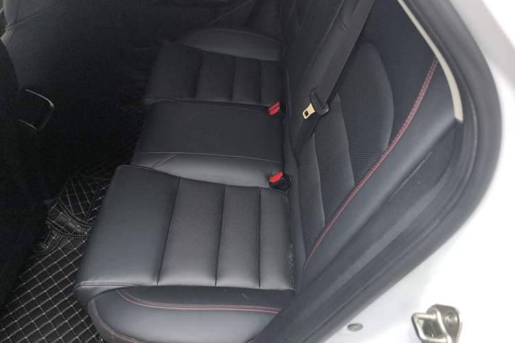 Used Geely Auto Binray 2019 200T Manual Binchi Edition