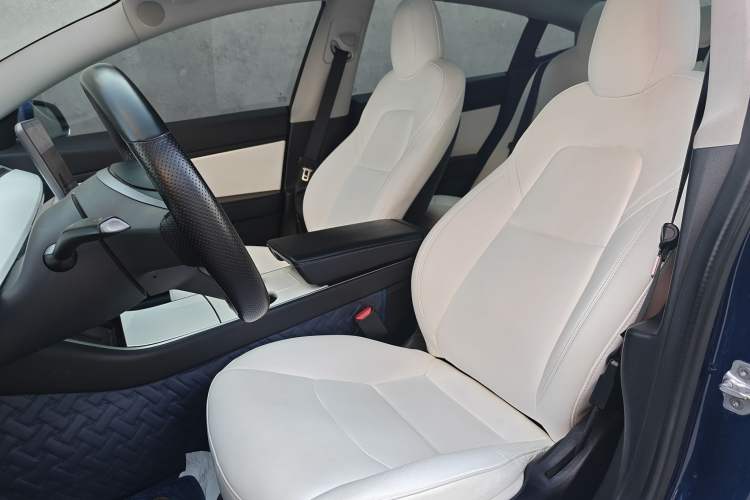 Used Tesla Model 3 2019 Long-Range All-Wheel-Drive Version