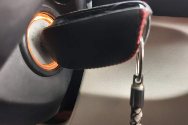 Used Mitsubishi Pajero Sport 2013 3.0L Automatic Two-Wheel Drive Luxury Edition Vehicle Key