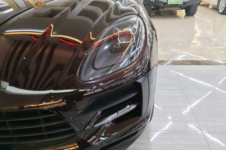 Used Porsche Macan 2018 Macan 2.0T Left Front Headlight