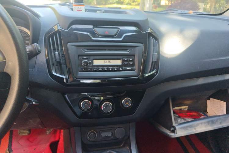 Used Isuzu JLM 2018 2.8T Classic Edition Two-Wheel Drive Luxury Version with Extended Cargo Bed JE493ZLQ5F
