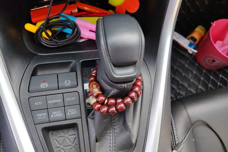 Used Toyota Wildlander 2020 2.0L CVT 4x4 Luxury Edition