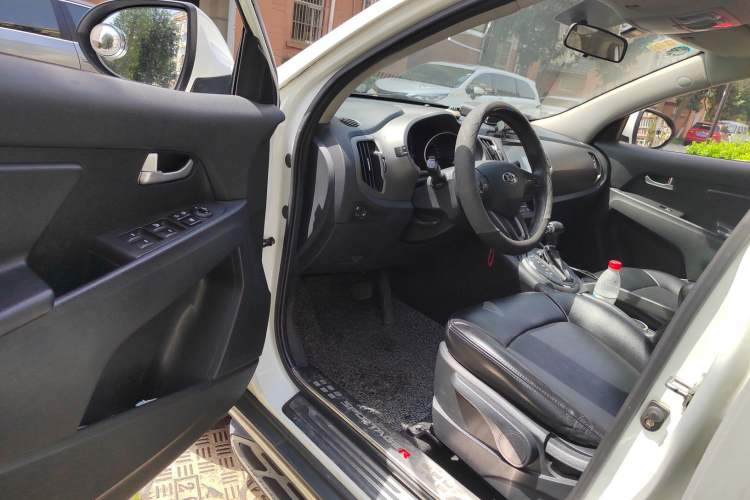 Used Kia Sportage R 2015 2.0L Automatic Two-Wheel Drive GL