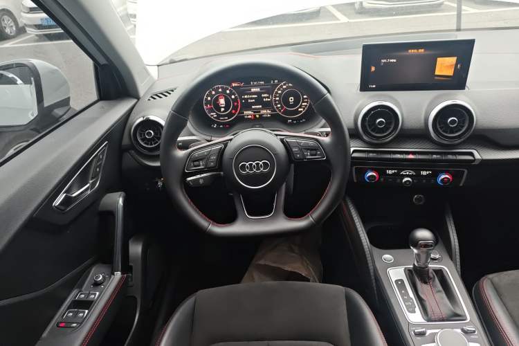 Used Audi Q2L 2022 35 TFSI Fashion Dynamic Model
