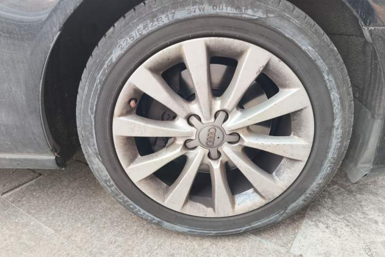 Used Audi A6L 2014 30 FSI Technology Model Right Front Wheel Hub