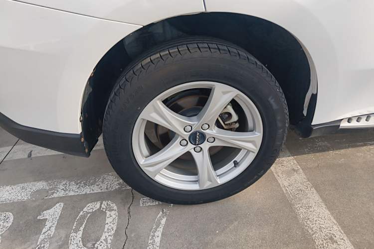 Used Haval H2 2018 Chuanxiang Edition Blue Badge 1.5T Dual-Clutch Two-Wheel Drive Fashionable Model