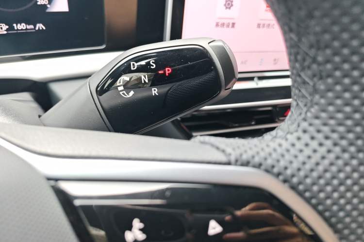 Used Volkswagen Passat 2025 Pro 380TSI Starry Dragon Luxury Edition Gear Lever