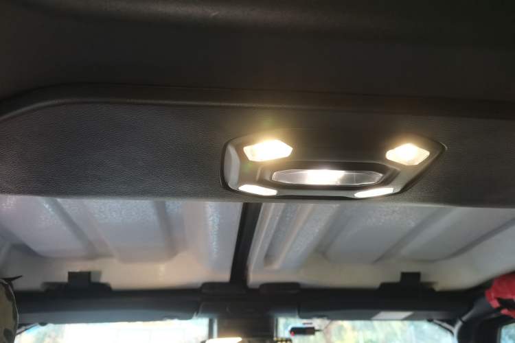 Used Jeep Wrangler New Energy 2021 Four-Door 2.0T 4xe Sahara Headliner