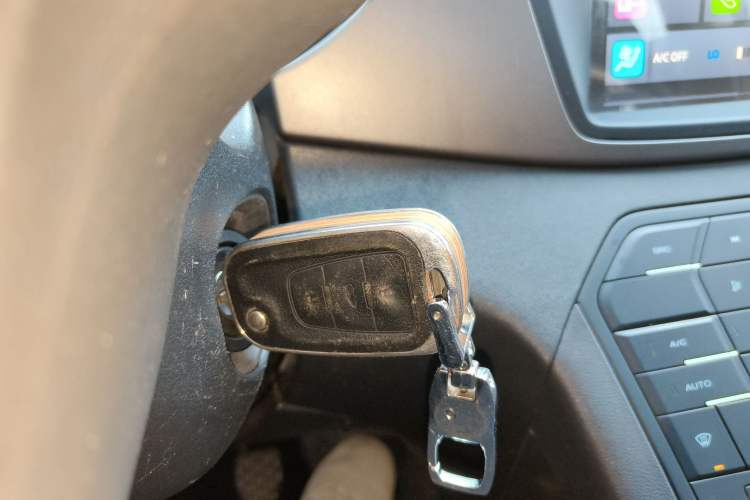 Used MG GS 2016 1.5TGI Manual Value Edition Vehicle Key