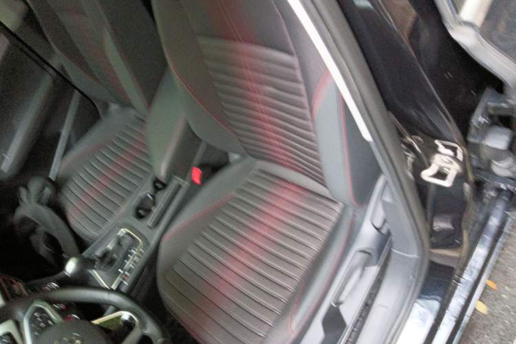 Used Volkswagen Lavida 2023 280TSI DSG Starry Sky Deluxe Edition Left Front Seat