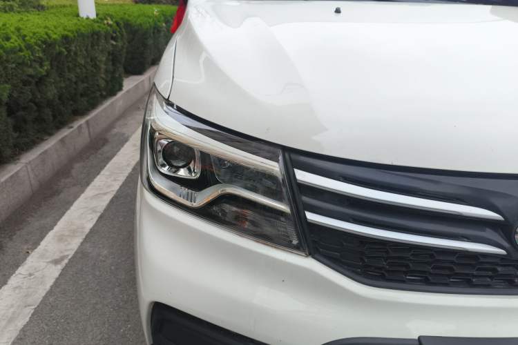 Used CHANGAN KAICHENG Ounuo S 2025 1.5L Deluxe Edition Dual-Steaming Air-Conditioned Passenger Vehicle JL473QG 5 Seats Right Front Headlight