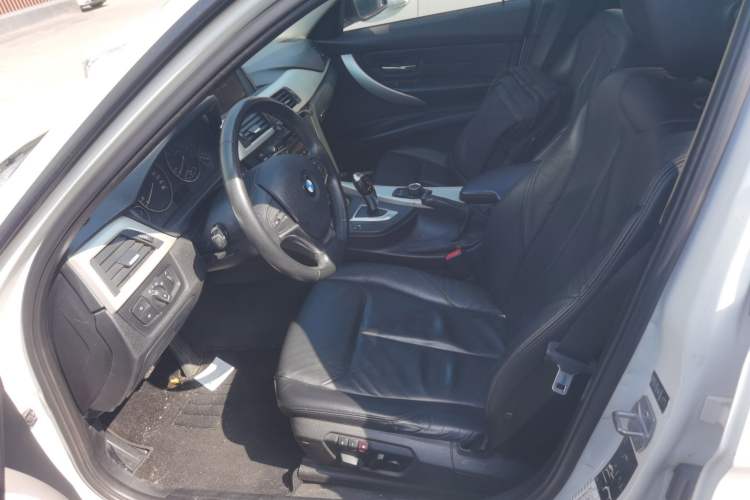 Used BMW 3 Series 2014 320i Sport Edition