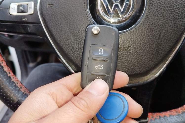 Used Volkswagen Lavida 2017 1.6L Automatic Comfort Edition
