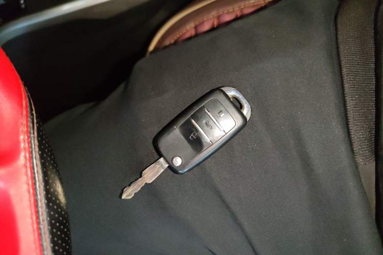 Used CHANGAN Benni 2015 1.4L IMT Luxury Model China IV
