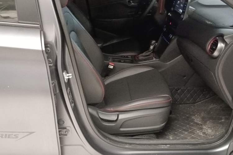 Used Hyundai ENCINO 2019 1.6T Iron Man Edition Right Front Seat