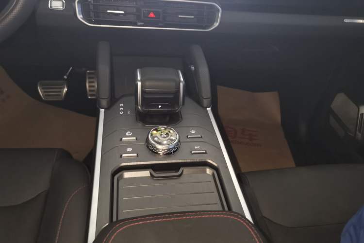 Used JETOUR Traveler 2023 2.0T All-Wheel-Drive Crosser
