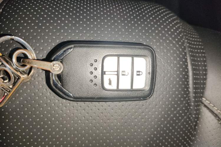 Used Honda UR-V 2020 240TURBO Front-Wheel Drive Elegant Edition Vehicle Key