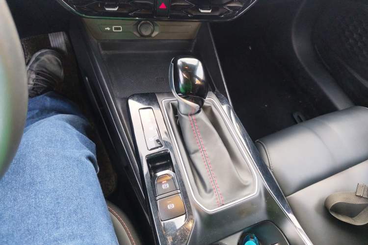 Used MG 5 2021 Revised Version 180 DVVT CVT Youth Luxury Edition