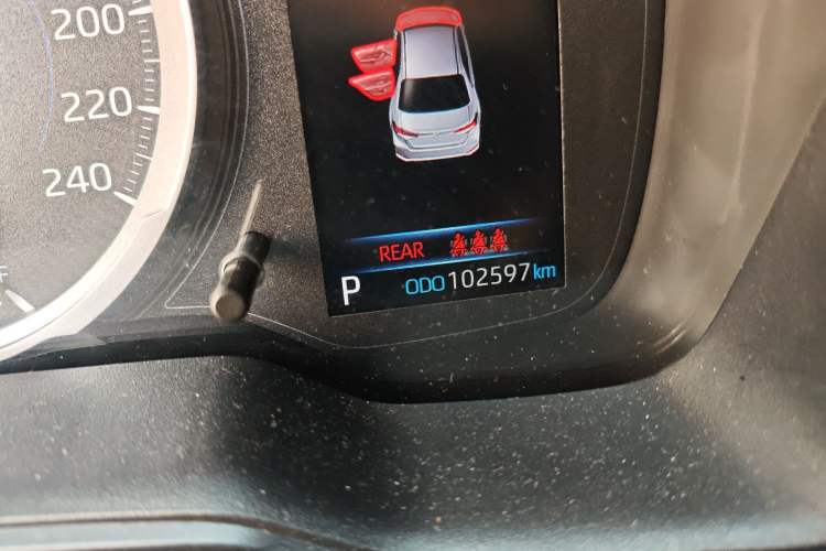 Used Toyota Corolla 2021 Dual-Motor 1.8L E-CVT Elite Edition Odometer Close Up