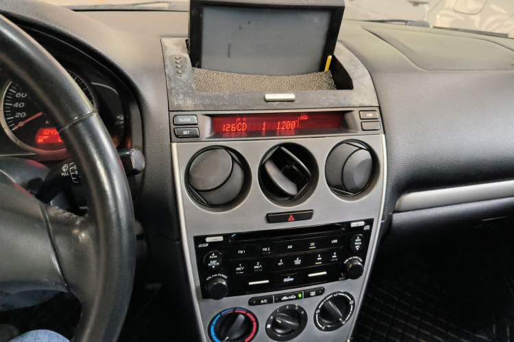 Used Mazda 6 2014 2.0L Automatic Classic Version
