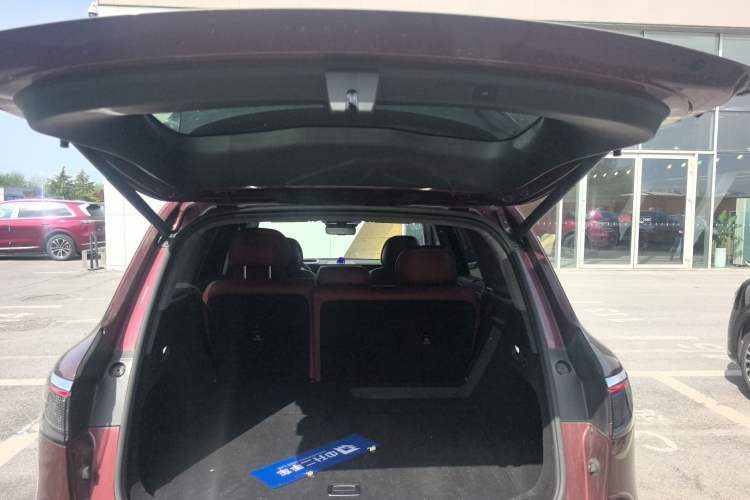 Used Hima AITO M8 2025 Extended-Range Ultra Version 53.4 kWh 5-Seater Edition Trunk