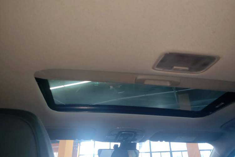 Used Hyundai Elantra 2023 1.5L CVT LUX Prestige Edition
