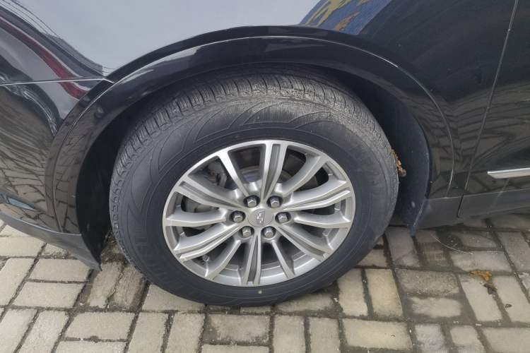 Used Cadillac XT5 2018 25T Luxury Model