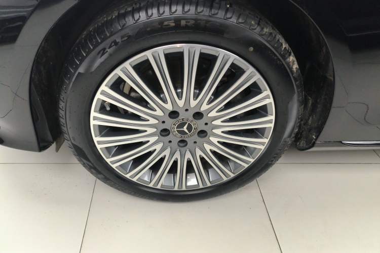 Used Mercedes-Benz E-Class 2023 Updated E 300 L Fashion Edition Left Front Wheel Hub