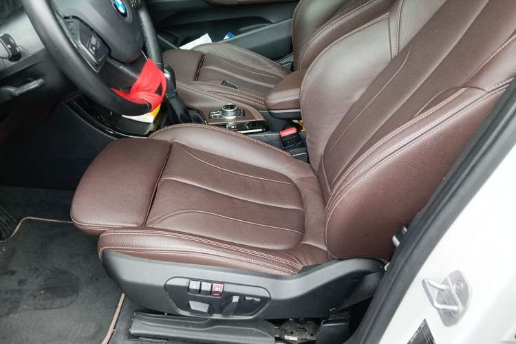 Used BMW X1 2016 sDrive20Li Luxury Model
